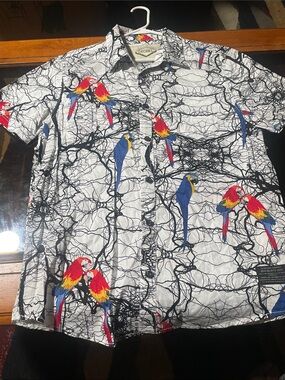Decibel White Parrot Print Short Sleeve Button-Down Shirt